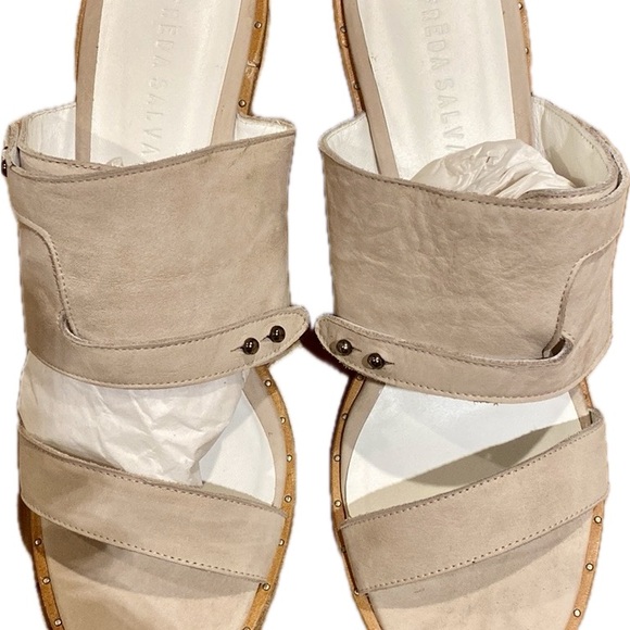 Freda Salvador beautiful slip on heels in suede nude color, brand new, size 10 - Picture 3 of 16